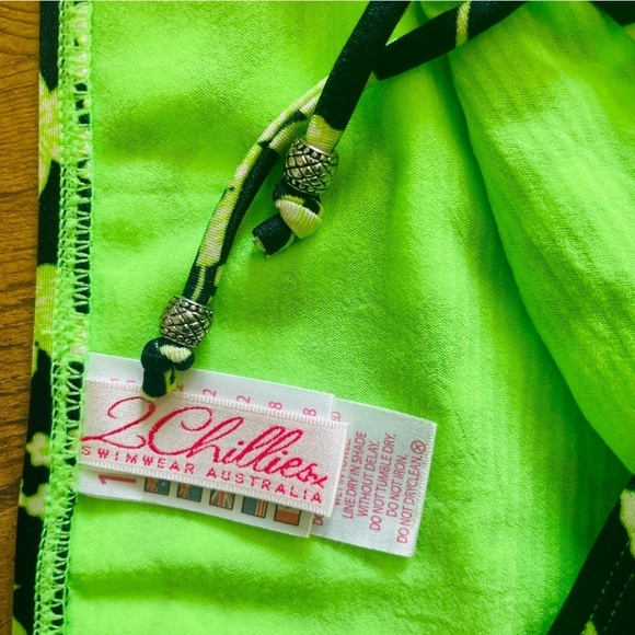 2 Chillies swimwear Australlia bikini size 8 neon green floral summer beach sexy - Picture 5 of 8